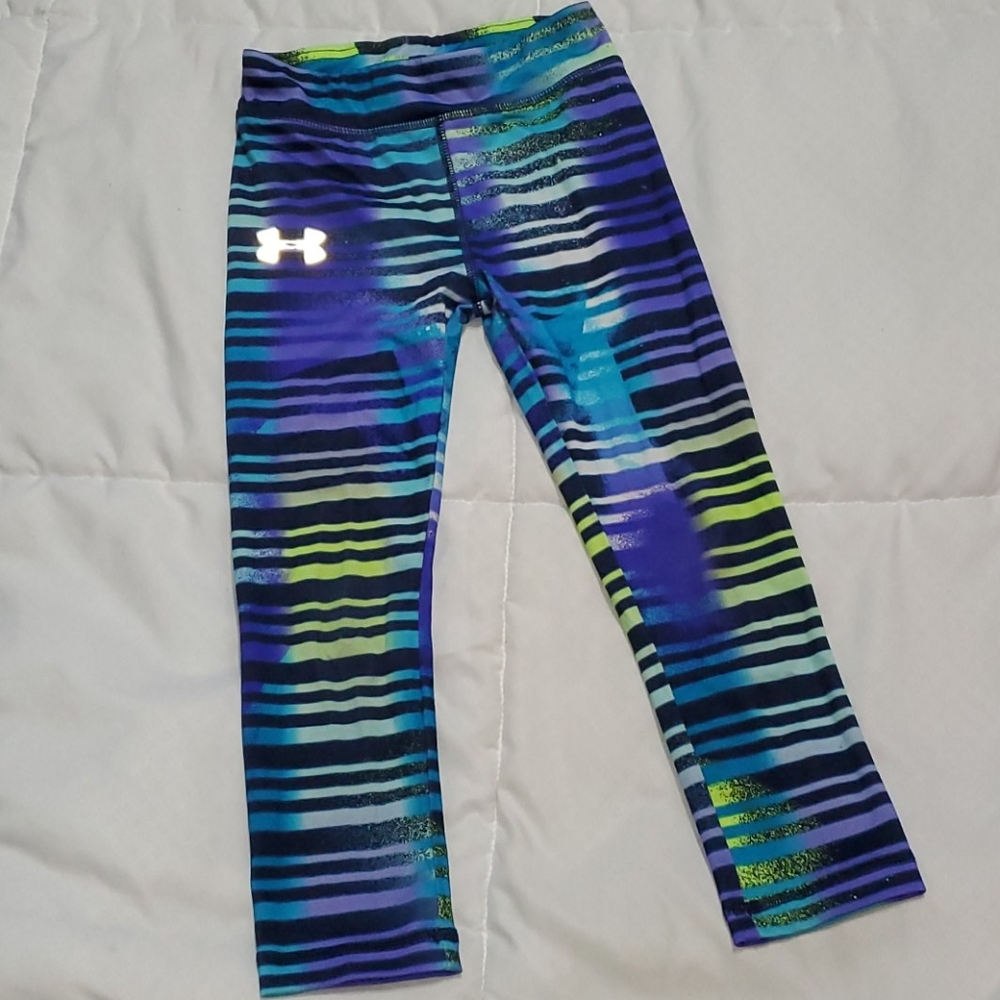 Girls sz 4 Under armour leggings